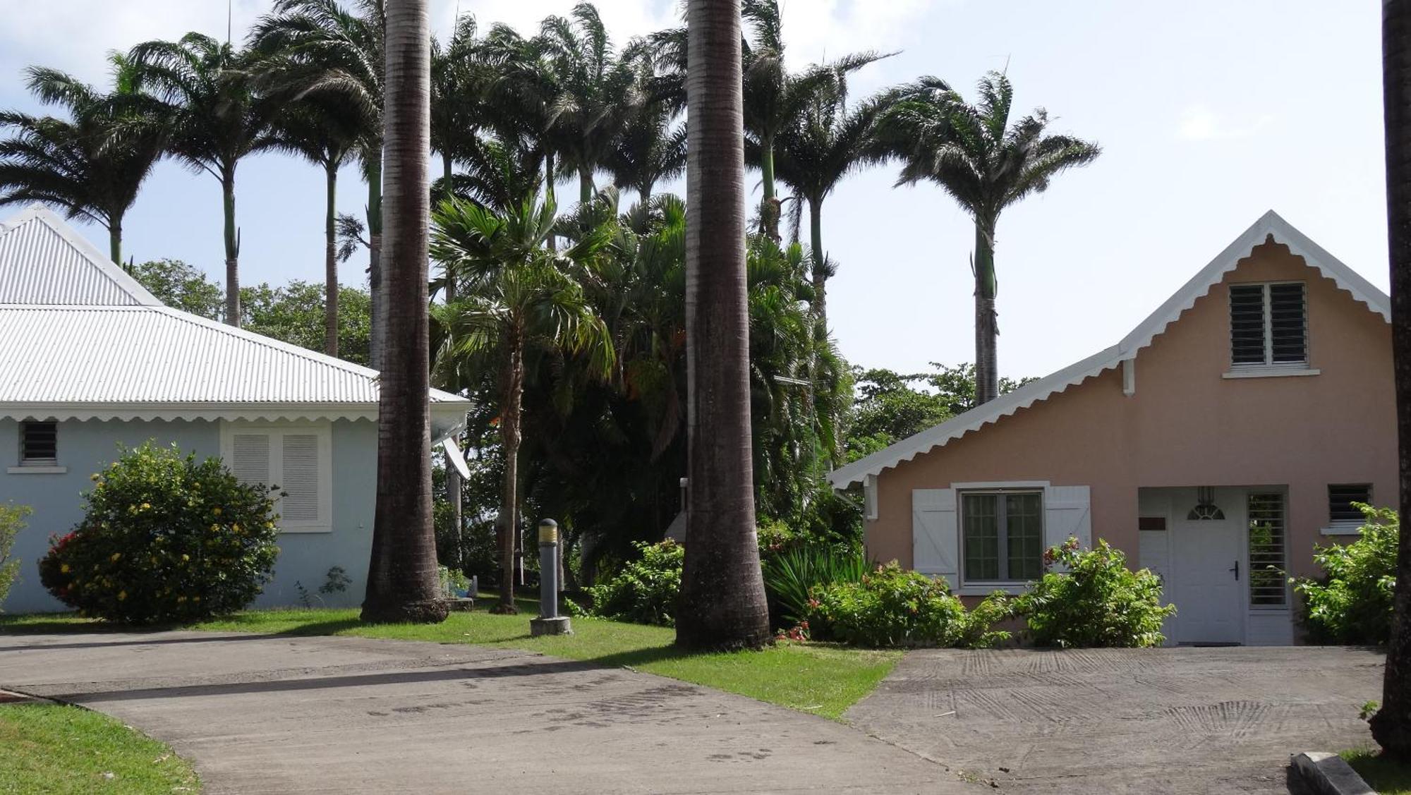 Holidays Guadeloupe Plessis-Nogent ภายนอก รูปภาพ